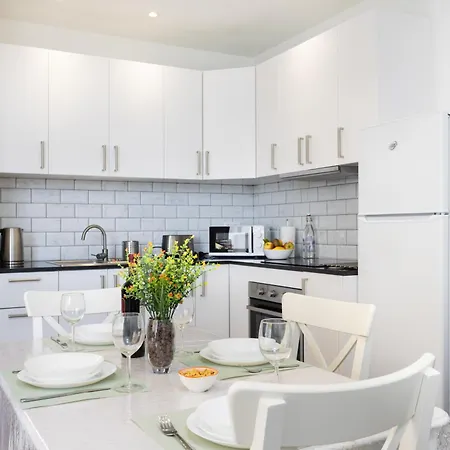 Daire Home2book Lovely & Bright Apt, Pool & Terrace *