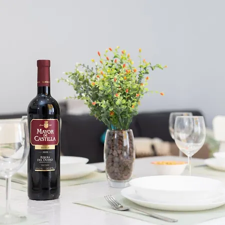 Home2book Lovely & Bright Apt, Pool & Terrace شقة أرونا