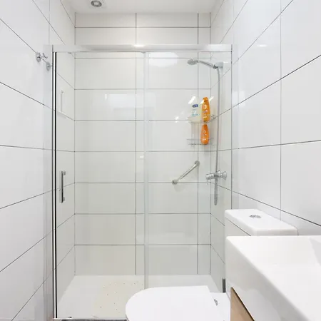 Home2book Lovely & Bright Apt, Pool & Terrace *