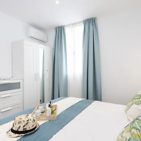 Home2book Lovely & Bright Apt, Pool & Terrace Lejlighed