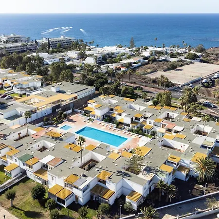 Home2book Lovely & Bright Apt, Pool & Terrace *