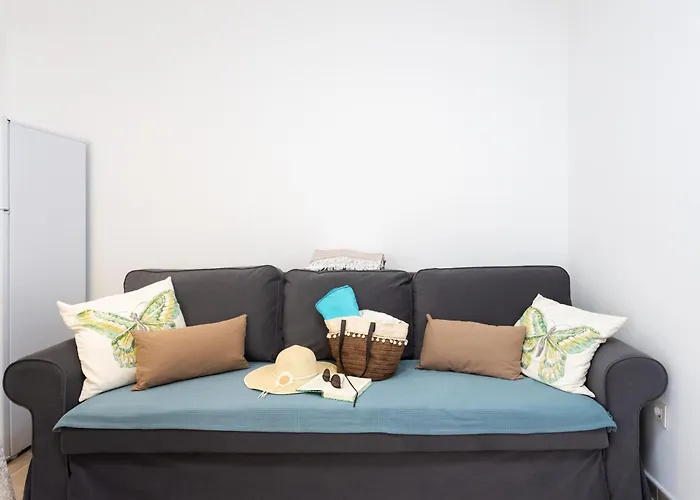 Home2book Lovely & Bright Apt, Pool & Terrace