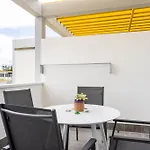 Home2book Lovely & Bright Apt, Pool & Terrace Appartamento *