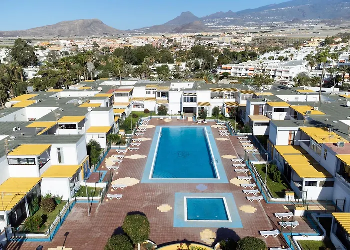 Home2book Lovely & Bright Apt, Pool & Terrace